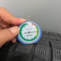 195/65R15　スタッドレスタイヤの画像