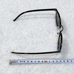 FREESE サングラス ケース付き ブラック ボストン型 シンプル 男女兼用の画像
