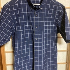 ユニクロ　紺半袖　sizeLの画像