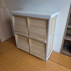 未使用 1点物　処分価格　 試作サンプル品 ボックス専用　店舗什器　スチール枠　 幅83.5　奥行39 高さ91 ナチュラル 　桐収納　BOX　白色の画像