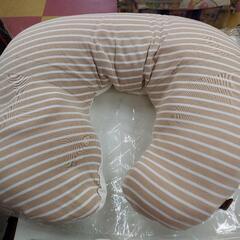 未使用品❗授乳クッション(サポート枕付き)の画像