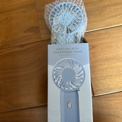乾電池式ハンディファン　スマホスタンド付きの画像