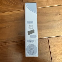 乾電池式ハンディファン　スマホスタンド付きの画像