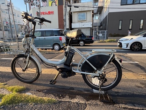 中古20インチブリヂストンビッケ電動アシスト自転車 8.9Ah 大阪