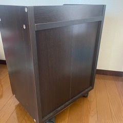 【無料】サイドキャビネット　棚　キャスターあり　　の画像