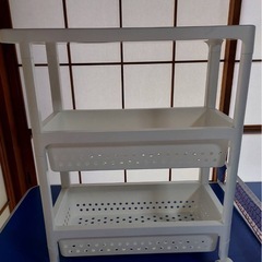 ワゴン　プラチスチック製　２個セットの画像