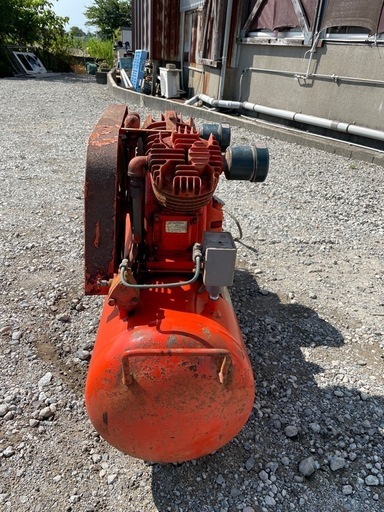 エアーコンプレッサー　明治　2.2kw 200V 動作確認済み