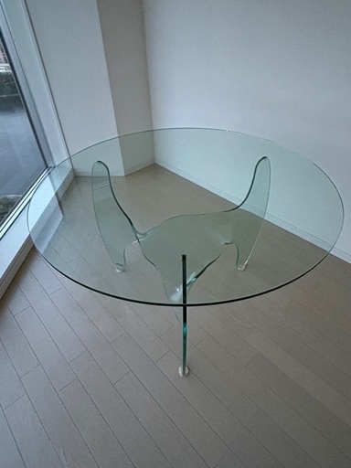 デザイナーズ ガラス製 ダイニングテーブル