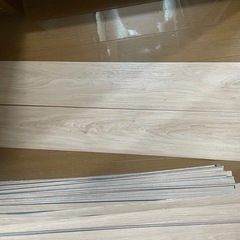 大人気‼️フローリング マット 置くだけ 木目 クッション フロア マット 床の画像