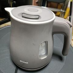 電気ケトル0.8リットルの画像