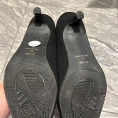 ＬＬサイズ26センチ黒パンプスの画像
