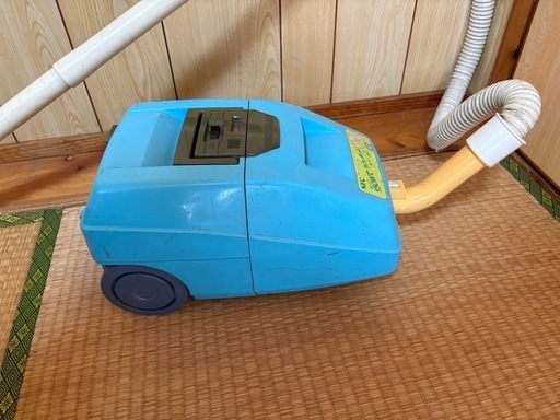 NEC CL-514 レトロ掃除機（1985年製）昭和レトロ好きに (mad