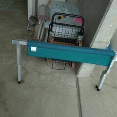 折りたたみベンチの画像