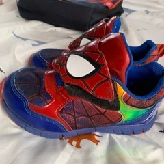 子供用スパイダーマン シューズの画像