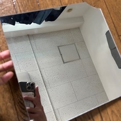鏡　貼り付け　4枚　(1枚のみ未使用)の画像