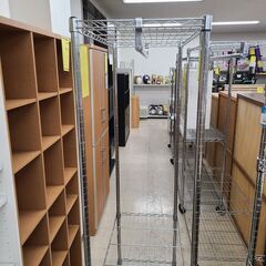 J1442【リユースのサカイ柏店】3段メタルラック　クリーニング済みの画像
