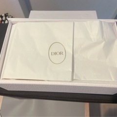 Dior ディオール ショッピングバッグ＆ギフトボックス（リボン付き）の画像