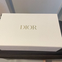Dior ディオール ショッピングバッグ＆ギフトボックス（リボン付き）の画像