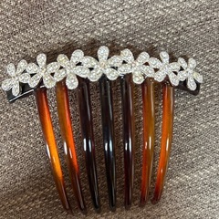 定価3150円(新品)ヘアアクセサリー
の画像