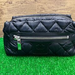 【CHANEL（シャネル）】のコココクーンのコスメポーチの画像