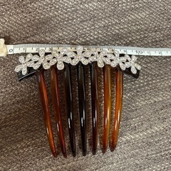 定価3150円(新品)ヘアアクセサリー
の画像