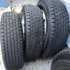 軽トラ、軽バン用タイヤ 145R12スタッドレス＋鉄ホイール４本の画像