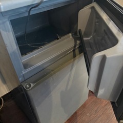 SANYO 冷蔵庫の画像