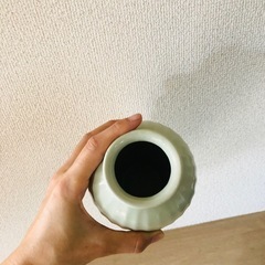 【譲ります・9/5まで】薄い緑の花瓶の画像