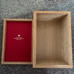 SUNTORY THE WHISKY 木箱の画像