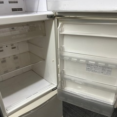 日立冷蔵庫の画像