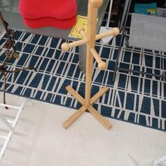 【ドリーム尾浜店】キッズポールハンガー　NA　 高さ(H)132cm× 幅(W)44cm× 奥行(D)44cmの画像