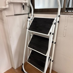 折りたたみ 3段 踏み台 脚立の画像