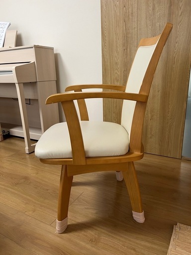 ニトリ　肘掛け回転　ダイニングチェア✖️4脚(定価10万円相当 )