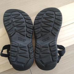 Tevaサンダルの画像