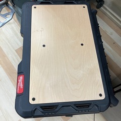 【中古】【店頭引取限定】Milwaukee　PACKOUT ﾏﾙﾁｻｲｽﾞ引き出し収納 3段 PACKOUT ﾃﾞｽｸﾄｯﾌﾟ付　円の画像