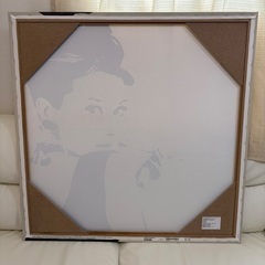 IKEA オードリー ヘプバーン　の画像