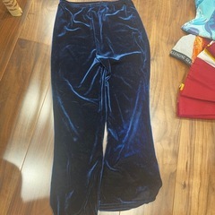 女の子　服の画像