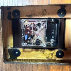 【S87】昭和レトロ/CITIZEN/シチズン/置き時計/TRANSISTOR/電池式/木製枠/重厚/アンティーク/オブジェ/飾り/和風/動作確認済みの画像