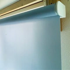 ロールスクリーン(プルコード式) 薄い青　70 x 180cmの画像
