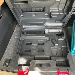 MAX ブラシレスインパクトドライバーのケースです。の画像