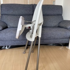ベビービョルン BABYBJORN　ハイチェア　ハーネス付きの画像