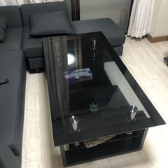 ソファとテーブル
の画像