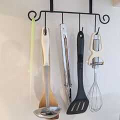 食器　お皿　お鍋　調理器具　カップ　フォーク　ナイフ　お箸　茶碗の画像