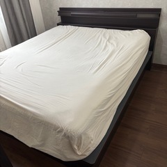 ベッドフレームの画像