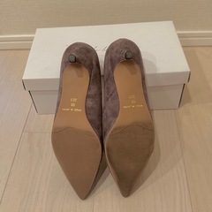 Viola & Emma 本革 4.5cm パンプス グレースエードの画像