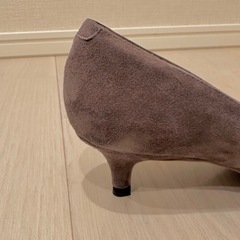 Viola & Emma 本革 4.5cm パンプス グレースエードの画像