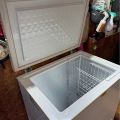 I0114   Abitelax アビテラックス　冷凍庫　冷凍ストッカー　フリーザー　145L 2011年　キャスター付きの画像