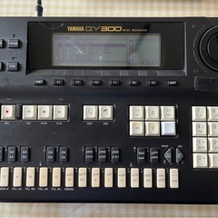 YAMAHA MIDIシーケンサー　QY300の画像