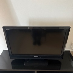 テレビ　32インチの画像