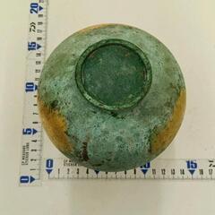 0903-125 鋳銅 花瓶 　緑錆、金塗り色の画像